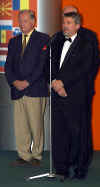 Zahajovac ceremonil Eurodogshow 2003: prezident SKJ tefan tefk a prezident FCI Hans. W. Mller.
